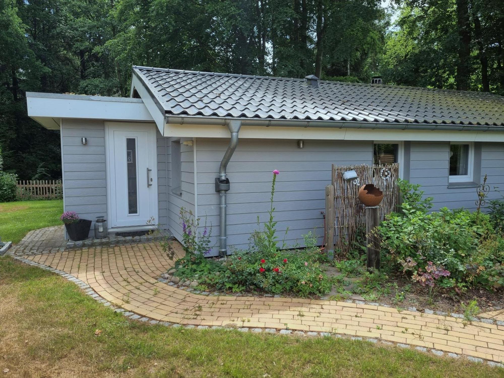Ferienhaus Paulsen - Gemuetliches Haeuschen Mit Vollstaendig Eingezaeuntem Garten Und Kamin Silberstedt Luaran gambar